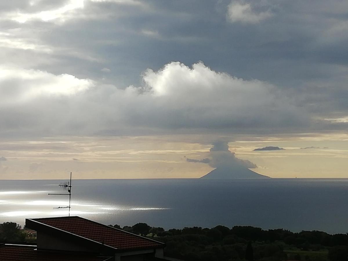 B&B Villa Orchidea Ricadi Bagian luar foto