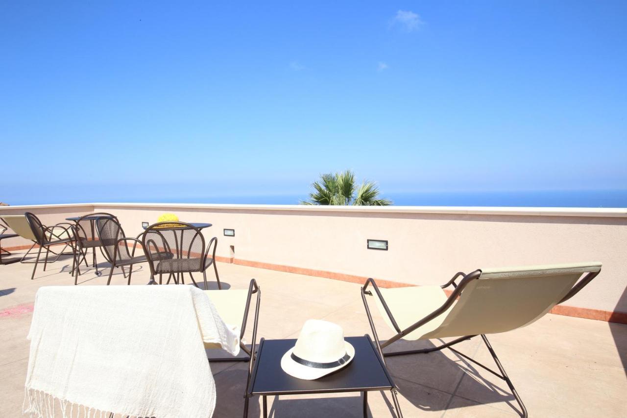 B&B Villa Orchidea Ricadi Bagian luar foto