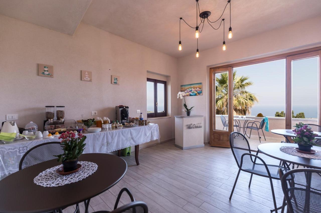 B&B Villa Orchidea Ricadi Bagian luar foto
